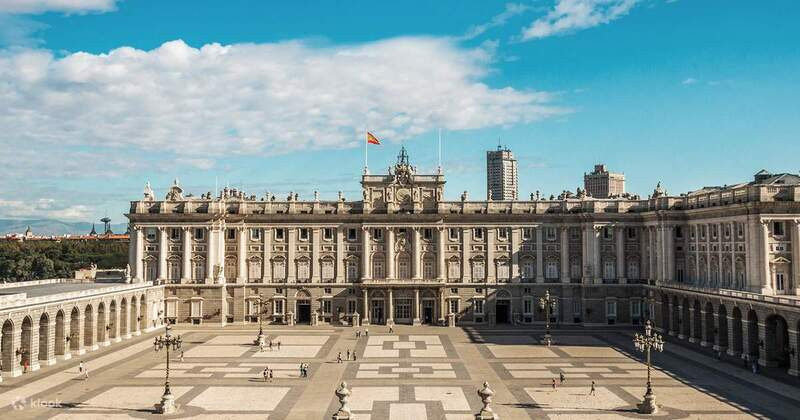 Cung điện Hoàng gia Tây Ban Nha