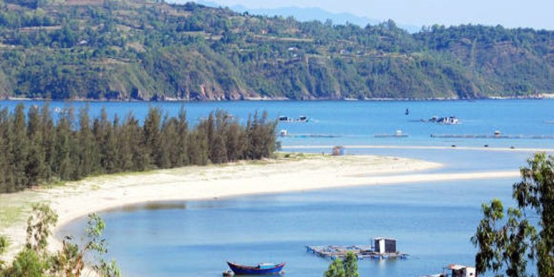 Du ngoạn đảo Đầm Môn Nha Trang