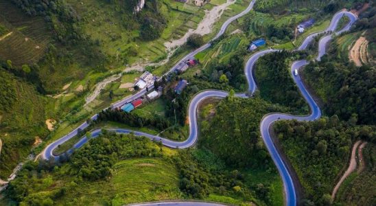 Toàn cảnh Đèo Mã Phục