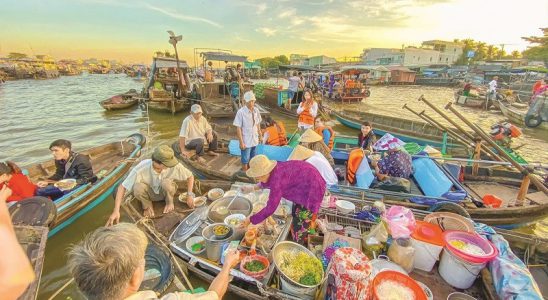 Khám phá chợ nổi Cái Răng